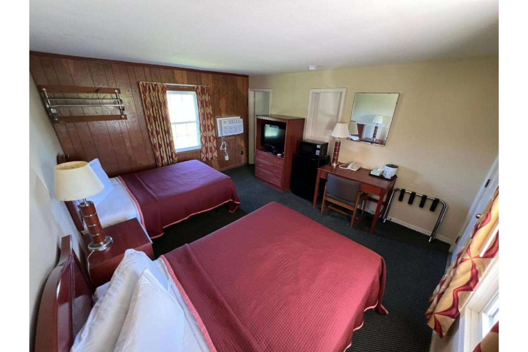 Relax Inn By Oyo Natural Bridge I-81 Buitenkant foto